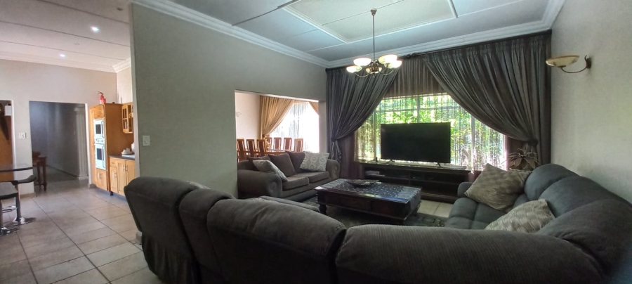 3 Bedroom Property for Sale in Roosheuwel North West